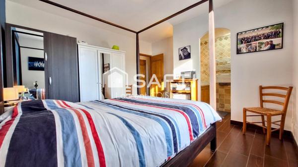 Élégance et confort pour cette maison familiale T6 sans travaux, avec piscine et prestations soignées