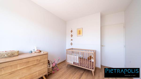 T3 stylé à la rénovation raffinée !