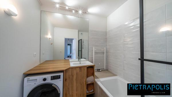 T3 stylé à la rénovation raffinée !