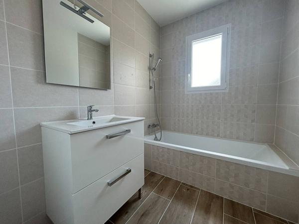 MAISON à LES MATHES