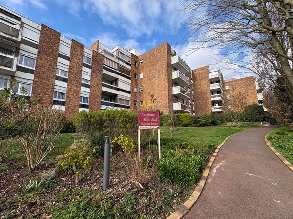 F4 - PARC FOCH €299 000 ** - Référence 2029