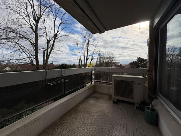 F4 - PARC FOCH €299 000 ** - Référence 2029