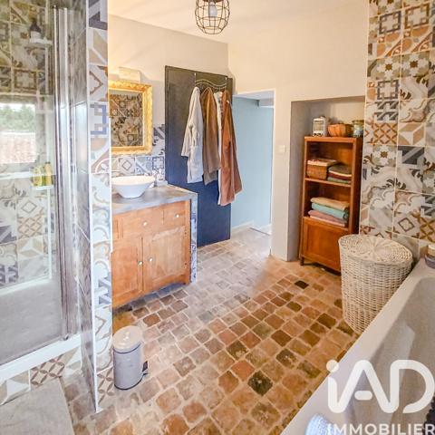 Maison à vendre 10 pièces 236 m² Trémentines