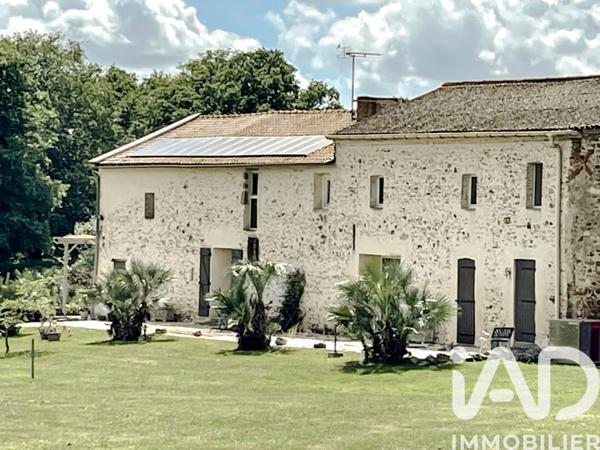 Maison à vendre 10 pièces 236 m² Trémentines