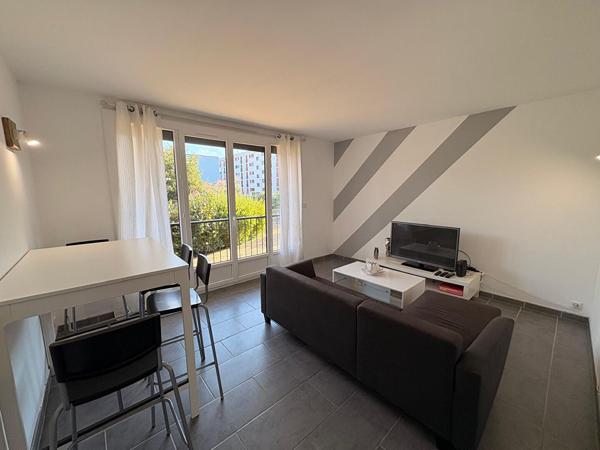 Chambre Appartement T4 - Joue Les Tours