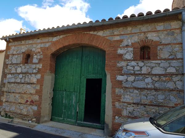 Espira-de-l'Agly (66600) Grand local aménagé Espira