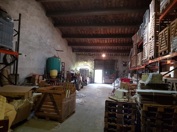 Espira-de-l'Agly (66600) Grand local aménagé Espira