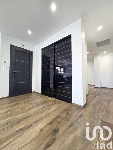 Maison à vendre 5 pièces 210 m² Pia