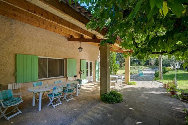 Vente Maison de luxe Aix-en-Provence 5 Pièces 220 m²