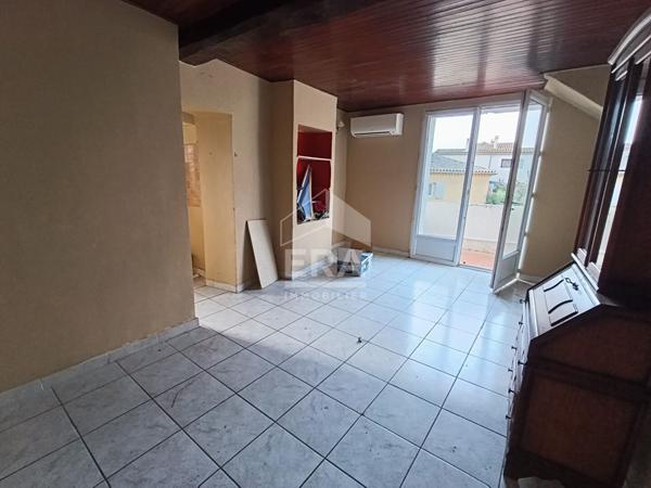 MAISON DE VILLAGE ATYPIQUE - 3 NIVEAUX -FORT POTENTIEL