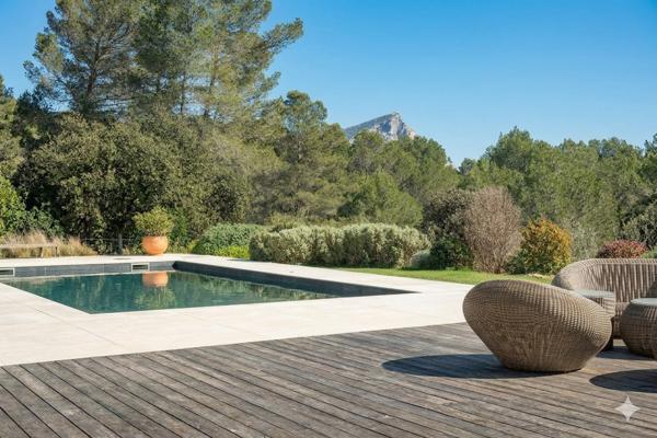 Vente Maison de luxe Aix-en-Provence 5 Pièces 260 m²