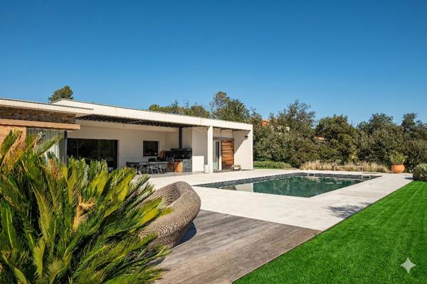 Vente Maison de luxe Aix-en-Provence 5 Pièces 260 m²