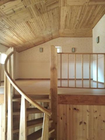 maison de 220 m2 4 chambres 7 pièces plus un appartement de 58 m2 sur 800 m2 de terrain