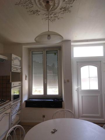 maison de 220 m2 4 chambres 7 pièces plus un appartement de 58 m2 sur 800 m2 de terrain