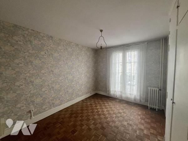 Appartement à vendre à Boulogne sur Mer (proche du Dernier sou)
Notre Service Immobilier vous ...