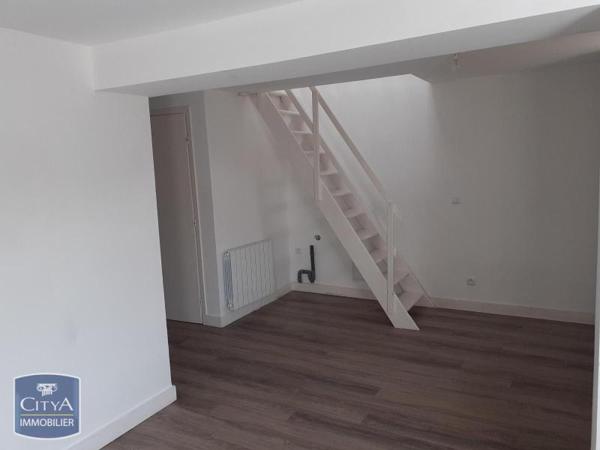 Appartement à louer 2 pièces 38.96m² Armentières (59280)