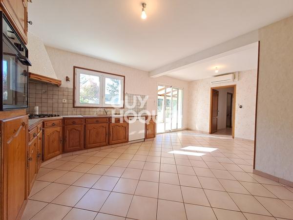 MAISON À VENDRE DE 6 PIÈCES DE 160,00 M²