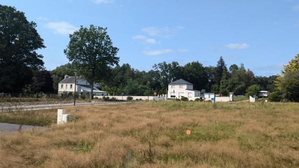 5 terrains constructibles libres de constructeur à Lignol