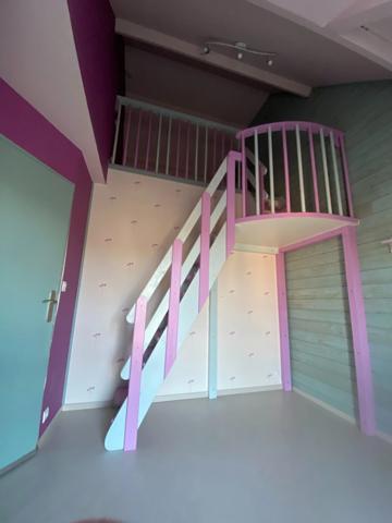 MAISON FAMILIALE imaginée par D. Rougé, Architecte