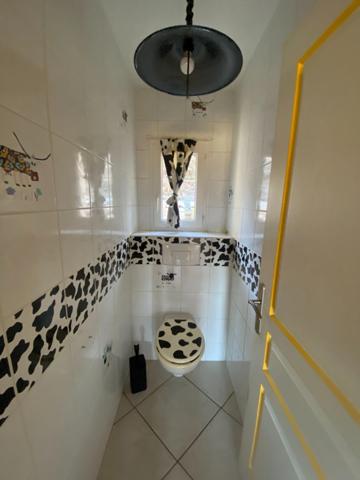 MAISON FAMILIALE imaginée par D. Rougé, Architecte