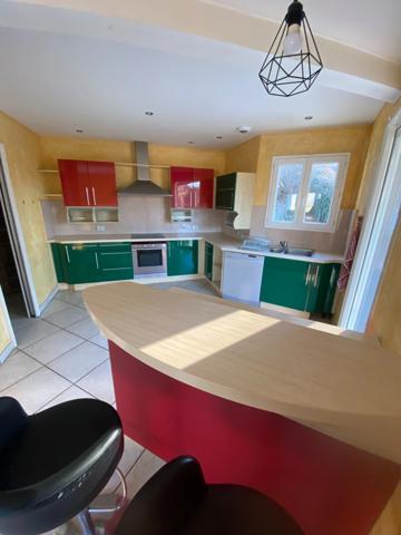 MAISON FAMILIALE imaginée par D. Rougé, Architecte