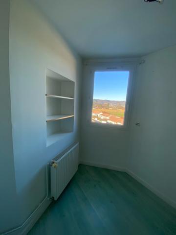 MAISON FAMILIALE imaginée par D. Rougé, Architecte