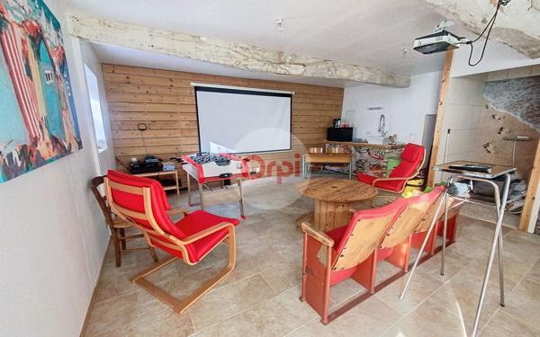 Maison à vendre    5 pièces • 234 m2 Berric