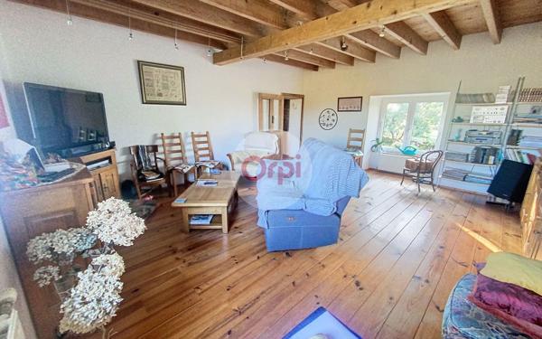 Maison à vendre    5 pièces • 234 m2 Berric