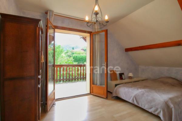 Élégance intemporelle pour cette propriété de prestige à Barberaz