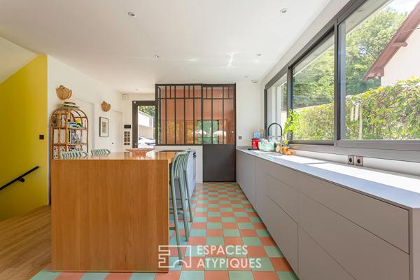 Maison contemporaine dans un écrin végétal