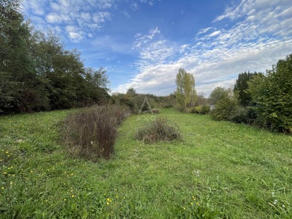 A vendre TERRAIN constructible - 800 m2 zone UE3 à Cesson Sévigné