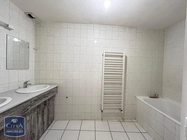 Appartement à louer 3 pièces 93.95m² Saint-Marcellin (38160)