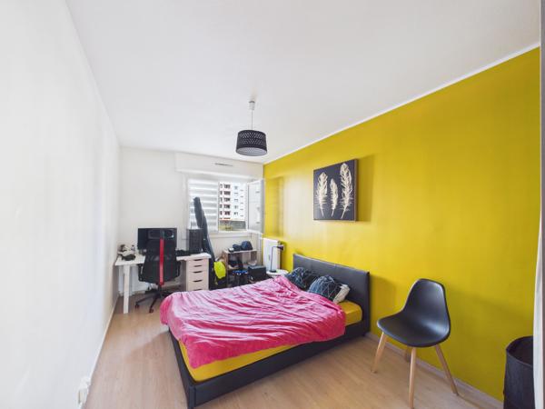 Appartement 5 pièces - 109 m² Exclusivité efficity