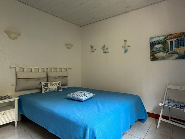 Maison
                                                                                                                                                                                                                                                                                                                        7 pièce(s)                                                                                                                                                                                                          4 chambre(s)                                                                                                                                                                                                          177  m²