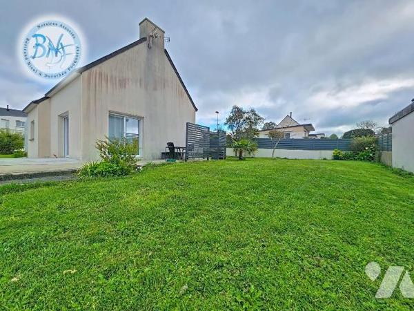 Maison récente idéalement située dans un environnement résidentiel recherché, au sein d'un loti...