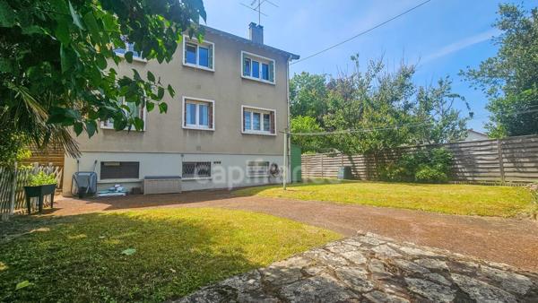 Appartement à vendre 4 pièces ETAMPES (91) avec garage, buanderie, cave et terrain clos.