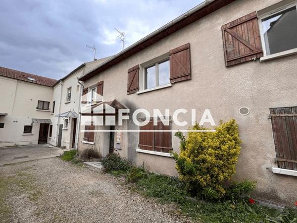 Location Appartement 2 pièces 41.7 m² - 1 RUE DE LA PLACE DE SOUILLY Souilly 77410