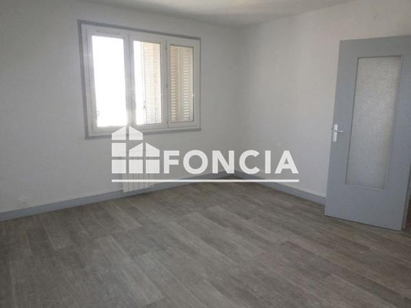 Location Studio 30.25 m² - 63 RUE DU DRAC Grenoble 38000