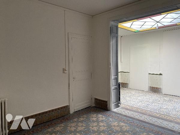 Maison de ville à WALLERS
Proche des axes autoroutiers VALENCIENNES-LILLE