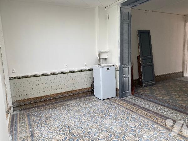 Maison de ville à WALLERS
Proche des axes autoroutiers VALENCIENNES-LILLE