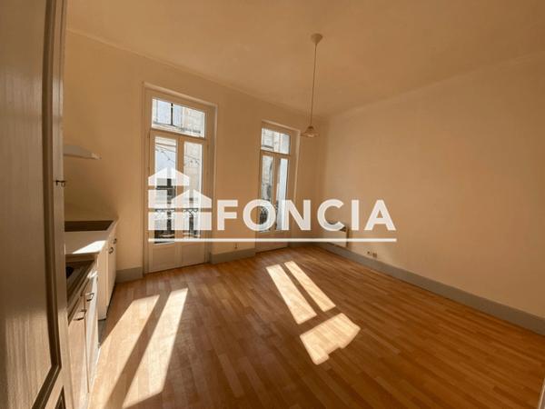 Location Studio 21.2 m² - 18 RUE D'AMOUR Agen 47000