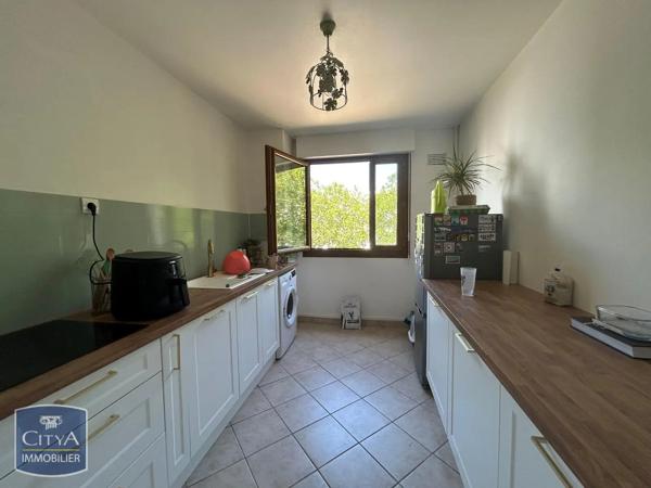 Appartement à louer 3 pièces 66.58m² Blois (41000)