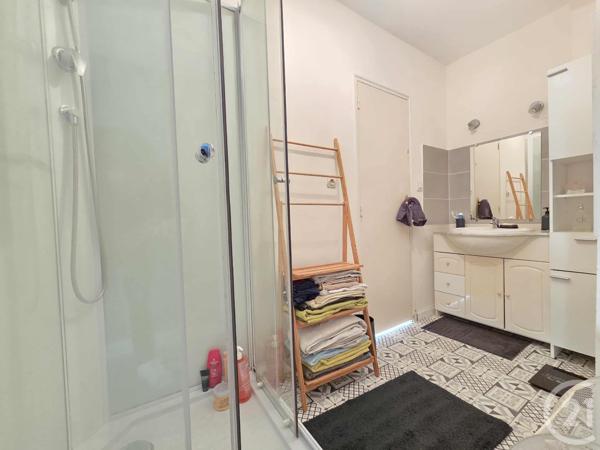 Appartement F3 à vendre  3 pièces - 64 m2 TOULON - 83