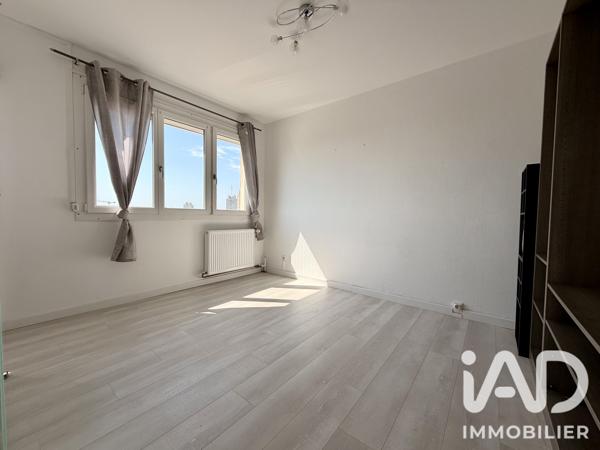 Appartement à vendre 2 pièces 46 m² Saint-Julien-les-Villas