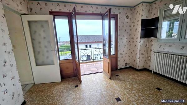 Appartement à avec cour et garage