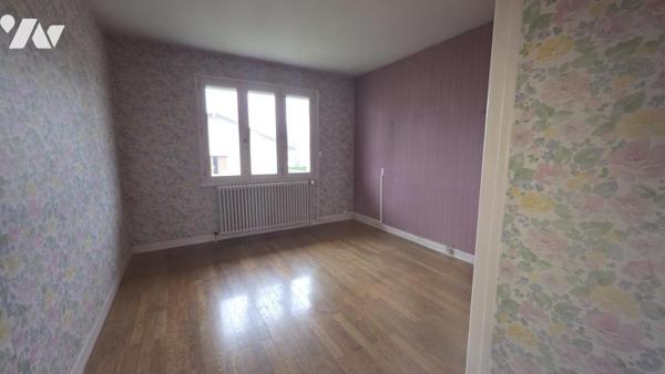 Appartement à avec cour et garage