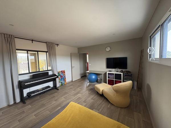 Maison à vendre 7 pièces SAINT MEDARD EN JALLES (33)