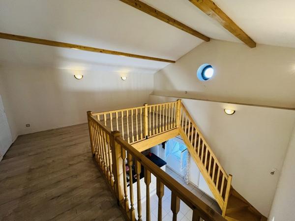 Maison à vendre |  Criteuil-la-Magdeleine |  8 pièces | 215 m²