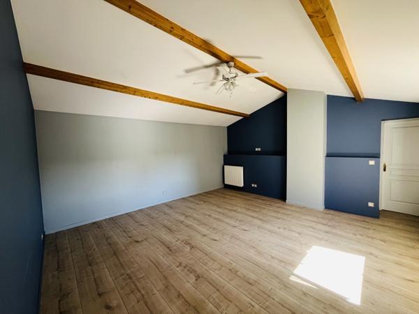 Maison à vendre |  Criteuil-la-Magdeleine |  8 pièces | 215 m²