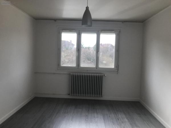 Appartement à louer à Ambérieu-en-Bugey dans l'Ain (01500), ref : LA2892-01032